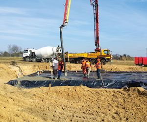 Folie hydroizolacyjne. Tak zabezpieczysz przed wodą fundamenty, tarasy i dachy
