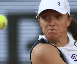 Organizatorzy Roland Garros zakneblowali usta Idze Świątek! Wszystko przez pytanie o Sabalenkę, skandaliczna sytuacja