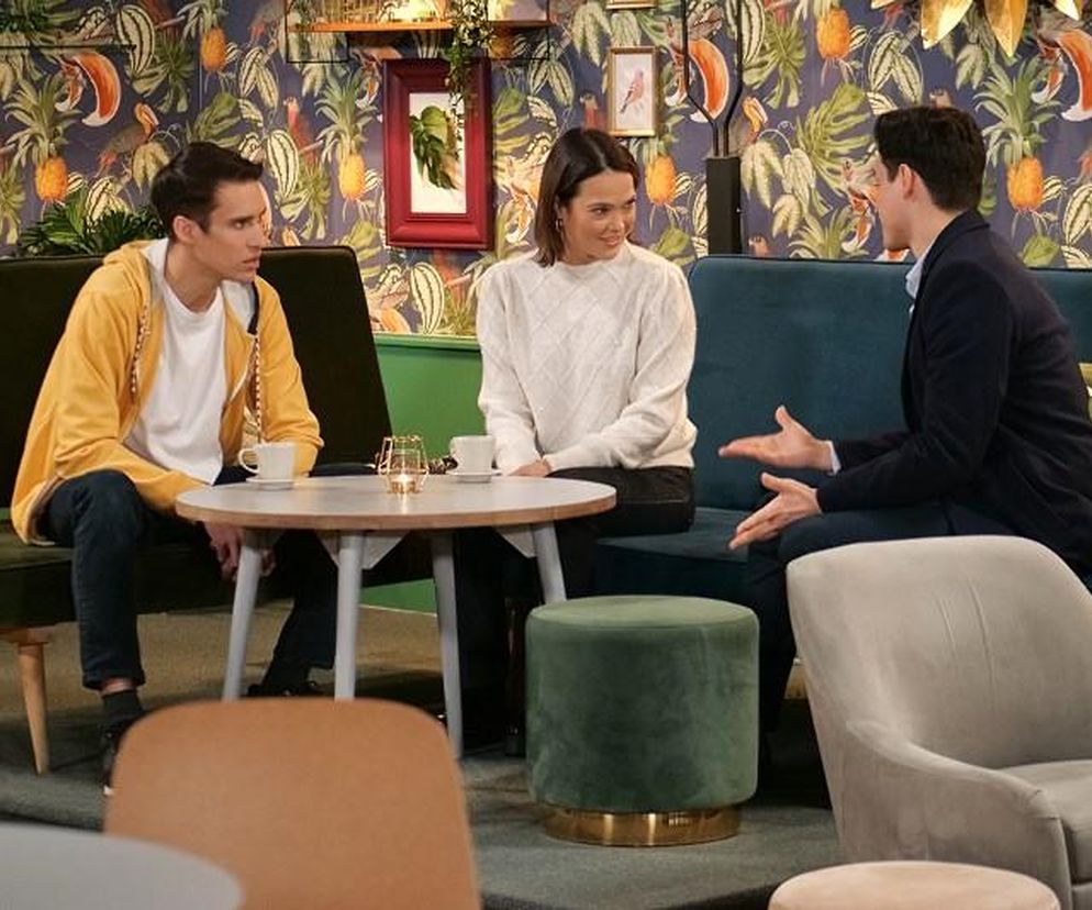 Pierwsza miłość, odcinek 3808: Nowy biznes Filipa z Julitą i Borysem. Wenerski wyłoży sporą sumkę na zachciankę syna? - ZDJĘCIA