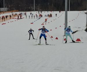 Narciarze SKI Tumlin na zawodach na Kubalonce