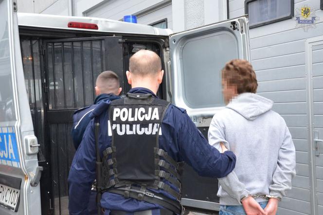 Zatrzymany 23-letni obywatel Szwecji spędził noc w policyjnym areszcie.