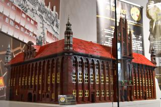 Toruń. Ratusz z klocków lego! Teraz można go zobaczyć w Muzeum Okręgowym