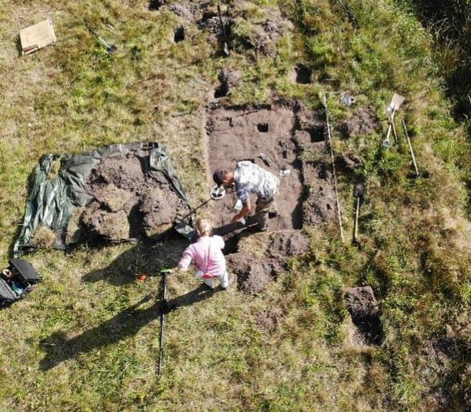 Sensacyjne odkrycie w Borach Tucholskich. Takie wykopalisko jest rzadkością, a znaleziono aż 29 skarbów