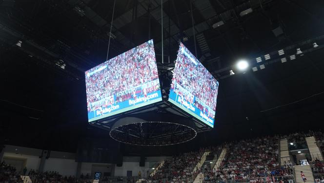 Euro 2024. Tysiące fanów piłki nożnej w Strefie Kibica w hali Urania. Zobacz zdjęcia