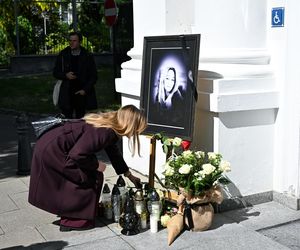 Upamiętnienie brutalnie zaatakowanej pracowniczki UW (8.05.2025)