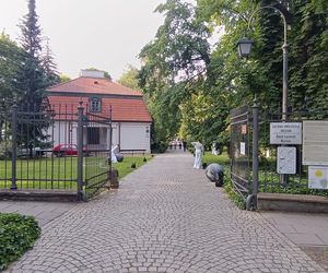 Will Smith i impreza zamknieta Omeny z zewnatrz