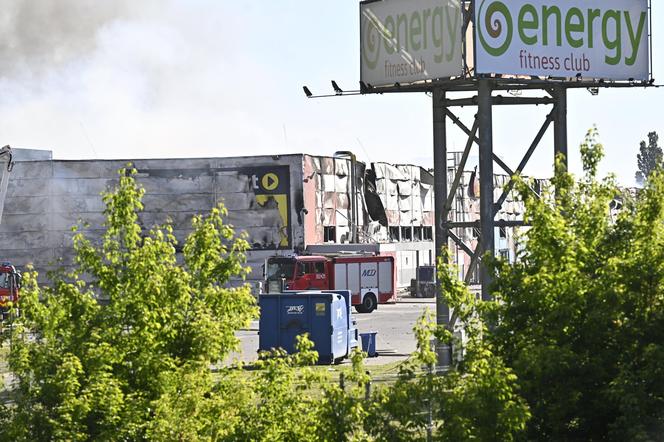 Warszawa. Płonie centrum handlowe Marywilska 44