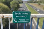 Życie jest warte rozmowy. Na wiaduktach w Lublinie pojawiły się tabliczki dla ludzi w kryzysie