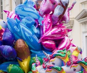 Popularne balony zieją jak z palnika. Spalił córce brwi i rzęsy, oparzył rękę