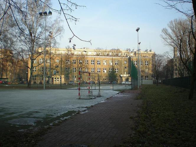 XXVII Liceum Ogólnokształcące im. T. Czackiego