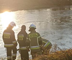 Straż poszukuje w rzece Wieprz osoby dorosłej i dziecka. W akcję zaangażowano duże siły