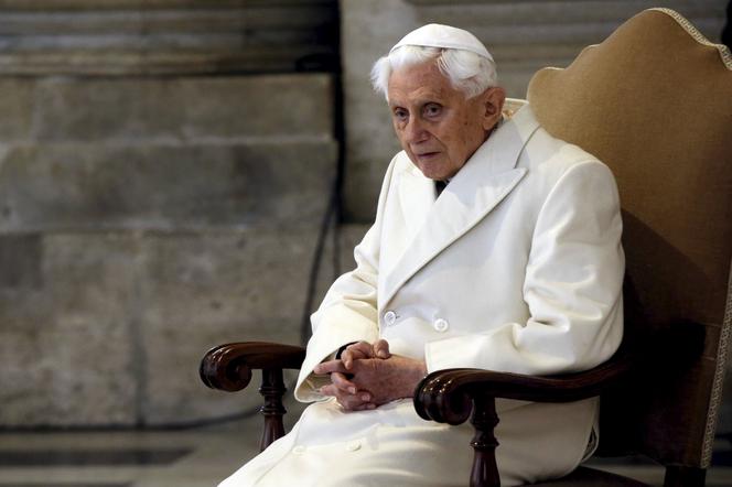 1pub_Papież umiera! Benedykt XVI jest ciężko chory