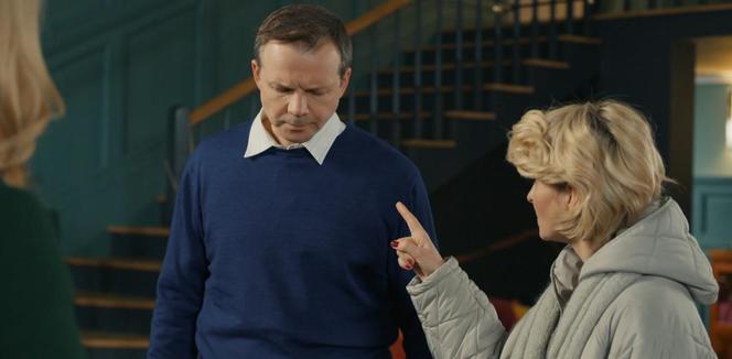 Barwy szczęścia odc. 2985. Bruno (Lesław Żurek), Bożena (Marieta Żukowska), Karolina (Marta Dąbrowska)
