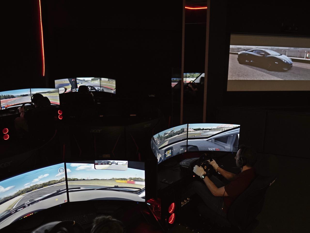 Wirtualne wyścigi samochodowe w Galerii MM! Sportowe emocje w bezpiecznych warunkach! 