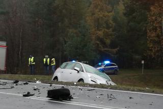 Ploski. Wypadek na DK 19. Opel zderzył się z peugeotem. Jedna osoba ranna