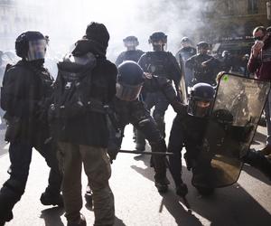 Protesty we Francji. Kilkunastu policjantów rannych