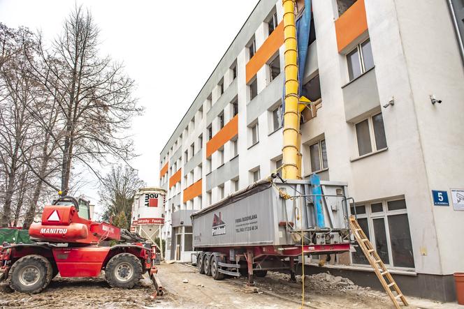 RZESZÓW: Najpierw „Pingwin”, potem „Akapit”. Trwa remont akademików Politechniki Rzeszowskiej!