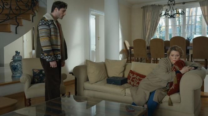 Barwy szczęścia, odcinek 3200. Cezary (Marcel Opaliński), Józefina (Elżbieta Jarosik)