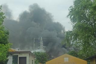 Kłęby czarnego dymu nad Lublinem! Płonie hala magazynowa przy ul. Metalurgicznej