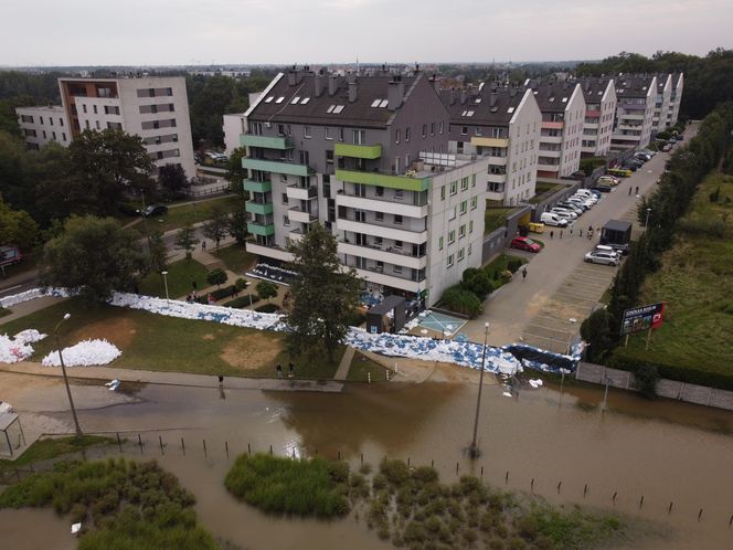 Wrocław - woda przy osiedlu na Stabłowicach 