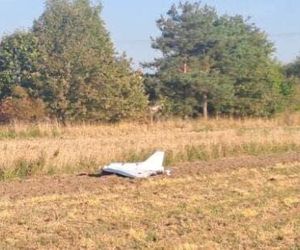 Szczątki siedmiu dronów oraz szczątki pocisku