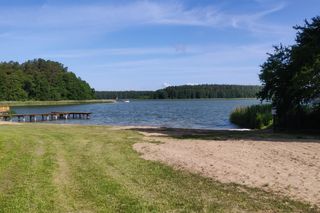 To najkrótszy kanał na Mazurach. Nazywany jest „Równikiem Mazurskim”