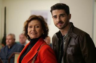 Pierwsza miłość, odcinek 3758: Kacper (Damian Kulec), Barbara (Ewa Florczak)  - babcia Kacpra