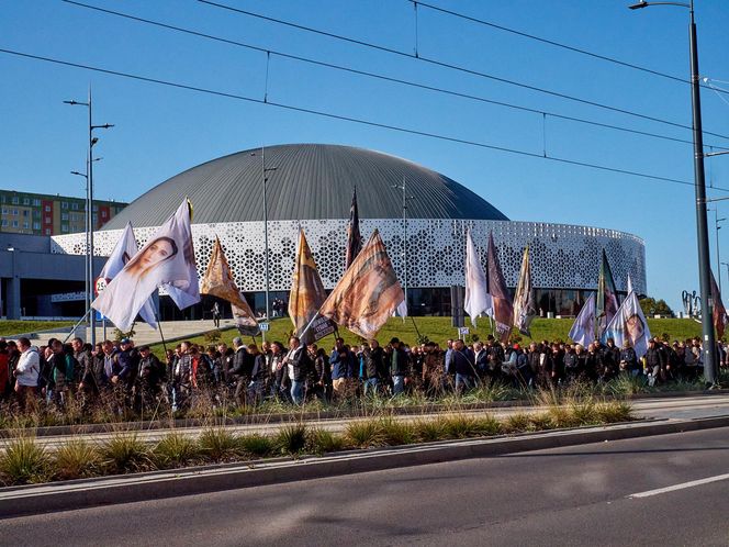 Wojownicy Maryi przeszli ulicami Olsztyna