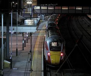 Rzeź w pociągu! Dziewięć osób walczy o życie