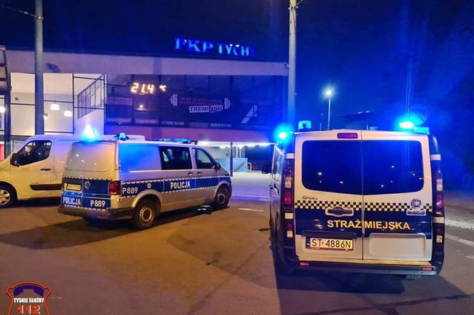 Tychy. Policjanci reanimowali 16-latka rażonego prądem