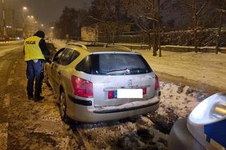 Łódzcy policjanci skontrolowali kierowców przewożących klientów na aplikację
