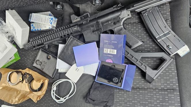 Duża akcja pod Warszawą. Białorusin wpadł z furą narkotyków i kradzionym Mercedesem!