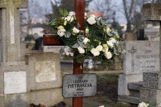 Tak wygląda grób Leonarda Pietraszaka