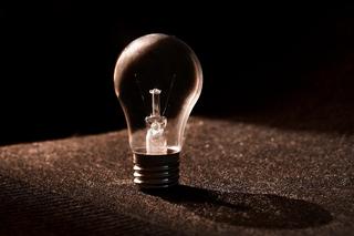 Wyłączą prąd w Warszawie. Padły konkretne daty i lokalizacje [LISTA MIEJSC]