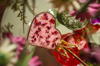 Kawiarnia w stylu Alicji w Krainie Czarów otworzy się w Tarnowskich Górach