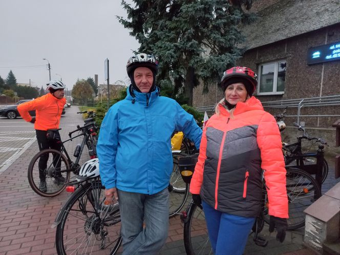 Z Leszna wystartował rajd rowerowy "Biało-Czerwono Zakręceni"