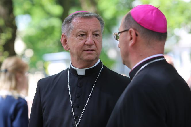 Biskup Józef Guzdek został nowym metropolitą białostockim  