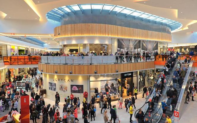 Aleja Bielany świętuje 10 lat. Zobacz, jak zmieniało się centrum!