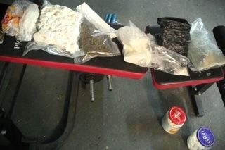 Ponad 2,5 kilograma narkotyków i chemikalia do produkcji. Policja zatrzymała 44-latka z powiatu siedleckiego!