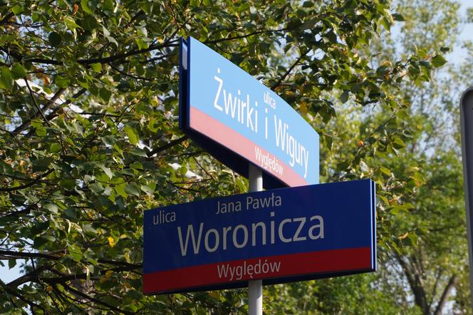 Ulica Żwirki i Wigury - skrzyżowanie z Woronicza