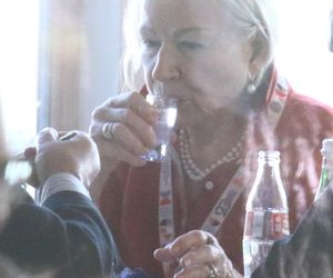 Bożena Dykiel. Sączy jak dama