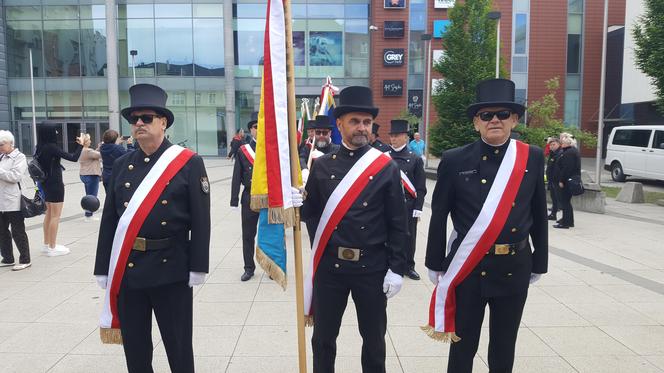 Tyle szczęścia na raz tylko w Bydgoszczy. Przez miasto maszerowało 150 kominiarzy, w tym trzech z Włoch