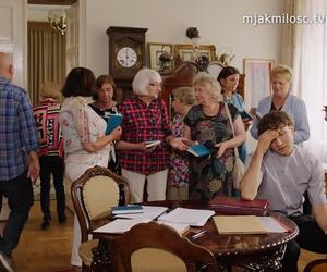 M jak miłość. Ksiądz Grzegorz (Paweł Janyst), Daniel (Paweł Prokopczuk), Kisielowa (Małgorzata Rożniatowska)