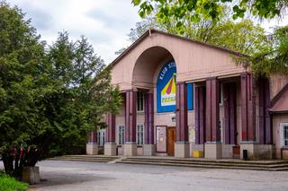 Osiedle Przyjaźń w Warszawie - zobacz zdjęcia drewnianej enklawy wśród zieleni