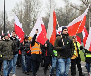 Protest rolników 20 marca w Lublinie. Przeszli ulicami miasta pod LUW
