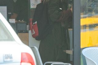 Damięcki i Schejbal wiją wspólne gniazdko? Noszą ciężkie kartony