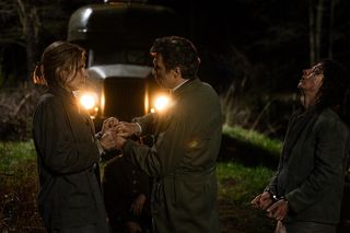 Gra z Cieniem, odcinek 13. Marta (Weronika Warchoł), Dubelski (Marcin Czarnik), Apolonia (Julia Wyszyńska)