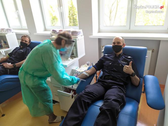 Policjanci z Częstochowy postanowili dać przykład innym. Piękny gest!