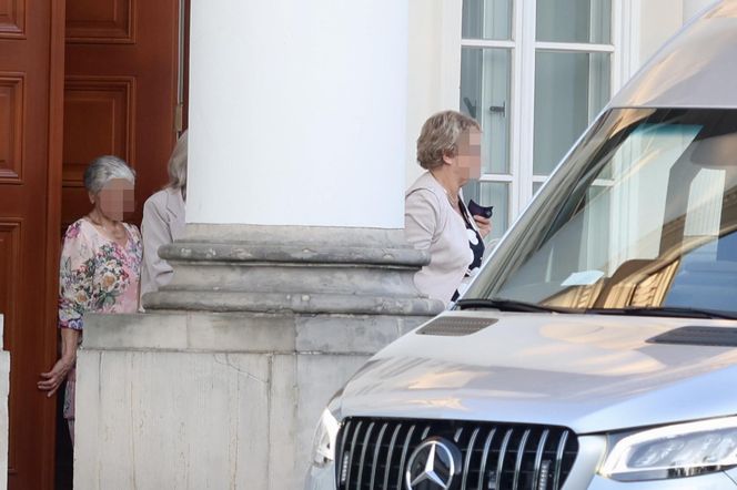 Rodzina Nawrockich przyłapana pod Belwederem! Gdzie pojechali? 