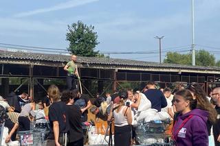 Pobór worków z piaskiem we Wrocławiu